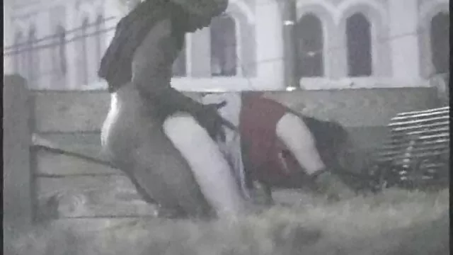Érett apa kutyus fucks sovány fekete szerelmes szex video hajú tini kemény
