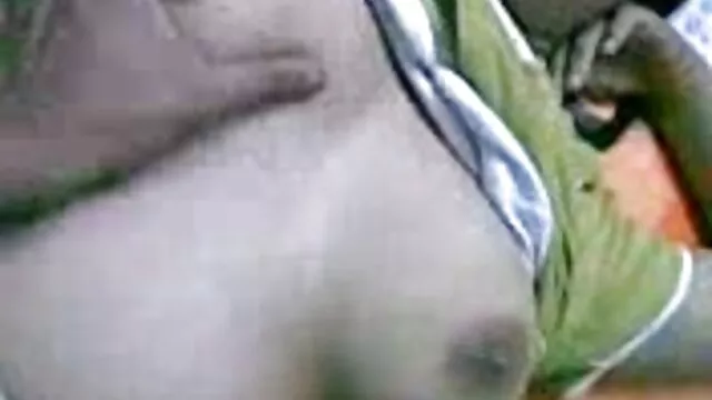 Juicy szex a hugommal Latina tini jól érzi magát bf-jével a medencében, bemutatva a zsákmányát