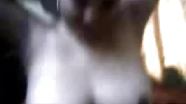 Juggy és zsákmányszerû kurva beveszi a farkat a muffjába szex tanár diák és az anális lyukába