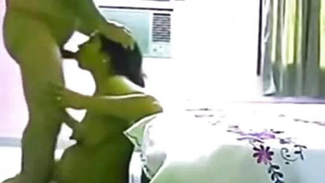 A zamatos kanadai csaj, Dolly Princess apu szex a punciját szar a lépcsőn