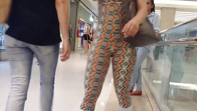 Szexre éhes pár szuper forró szexet mutat be családi szex videók vacsora után