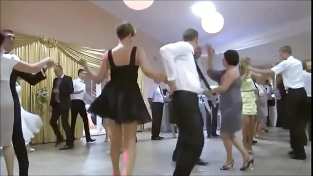 A szex és pornó perverz ázsiai szépség, Cris Taliana csúnya orgiapornófilmben vesz részt