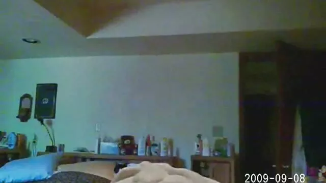 Az ázsiai barna bombázó Ashlie Marie hátulról csontosodik az oldalán masszazs szex