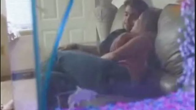 Az izzadt barna erotikus film magyarul kapa keményen dolgozik, hogy két kanos szegecsnek kedvére tegyen