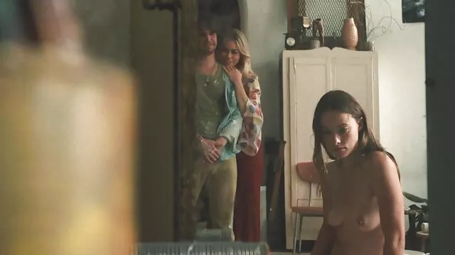 A bolyhos szőke szuka, kövér szex Florina Rose bedugják a seggfejét