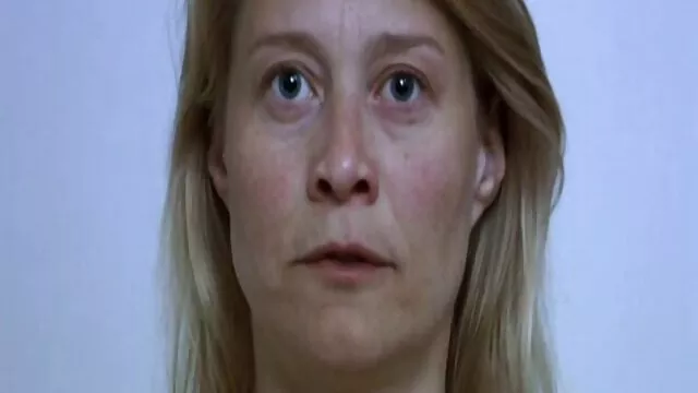 Az ennivaló indián kurva szopást ad, és üdvözli a 69-es pózban szar családi szex videók nyelvet