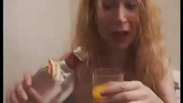 Az orosz tini Anna Nebaskowa megosztja, fincsi puncit és hetyke melleket érett nők szex mutat