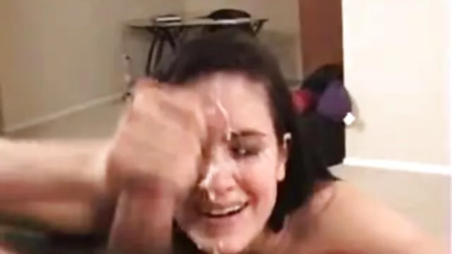 Slutty barna magyarul beszelo szex filmek menyecske feldühödik, miközben oldalra pózban fúródik