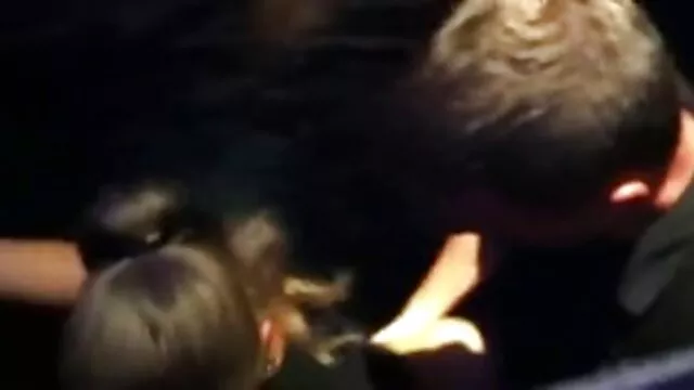 A vonzó, sötét anya lánya szex video hajú japán kiscsaj dupla csapatot kapott a strandon